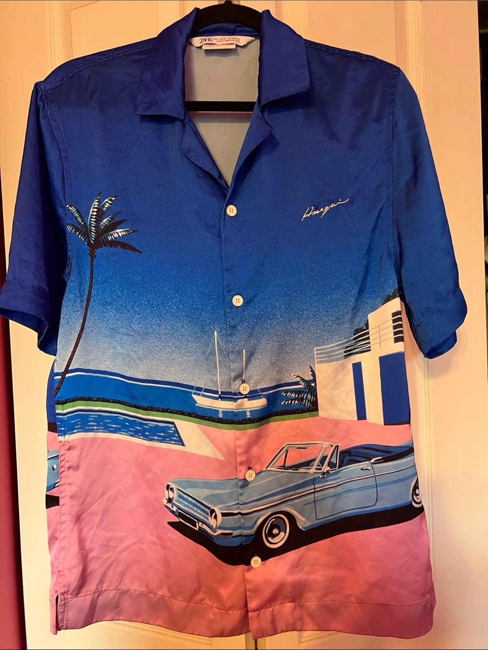 ZARA Hiroshi Men's Blue & Pink Vintage Car Print Short Sleeve Shirt Small